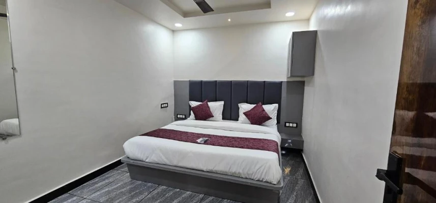 flexible hotel booking in hotel krishna wankaner