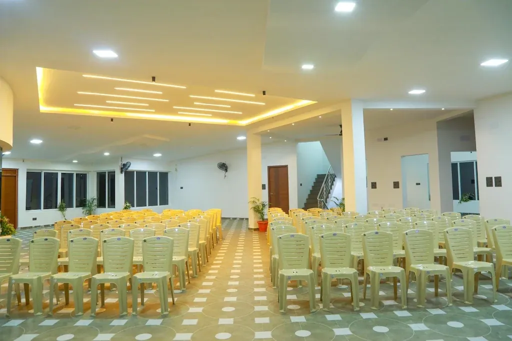 pet friendly resort in bedford road, yercaud - la flora gemstone resorts