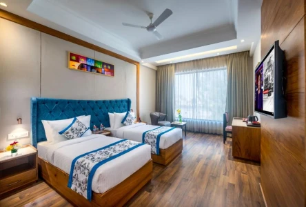 family hotel with pool in patiala road, zirakpur - lords inn chandigarh zirakpur